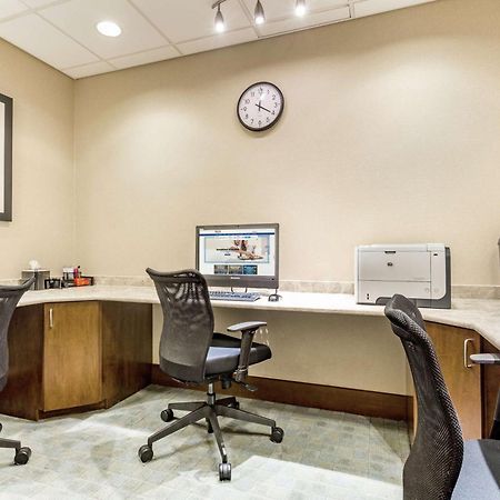 Hampton Inn Manhattan Grand Central New York Exterior photo