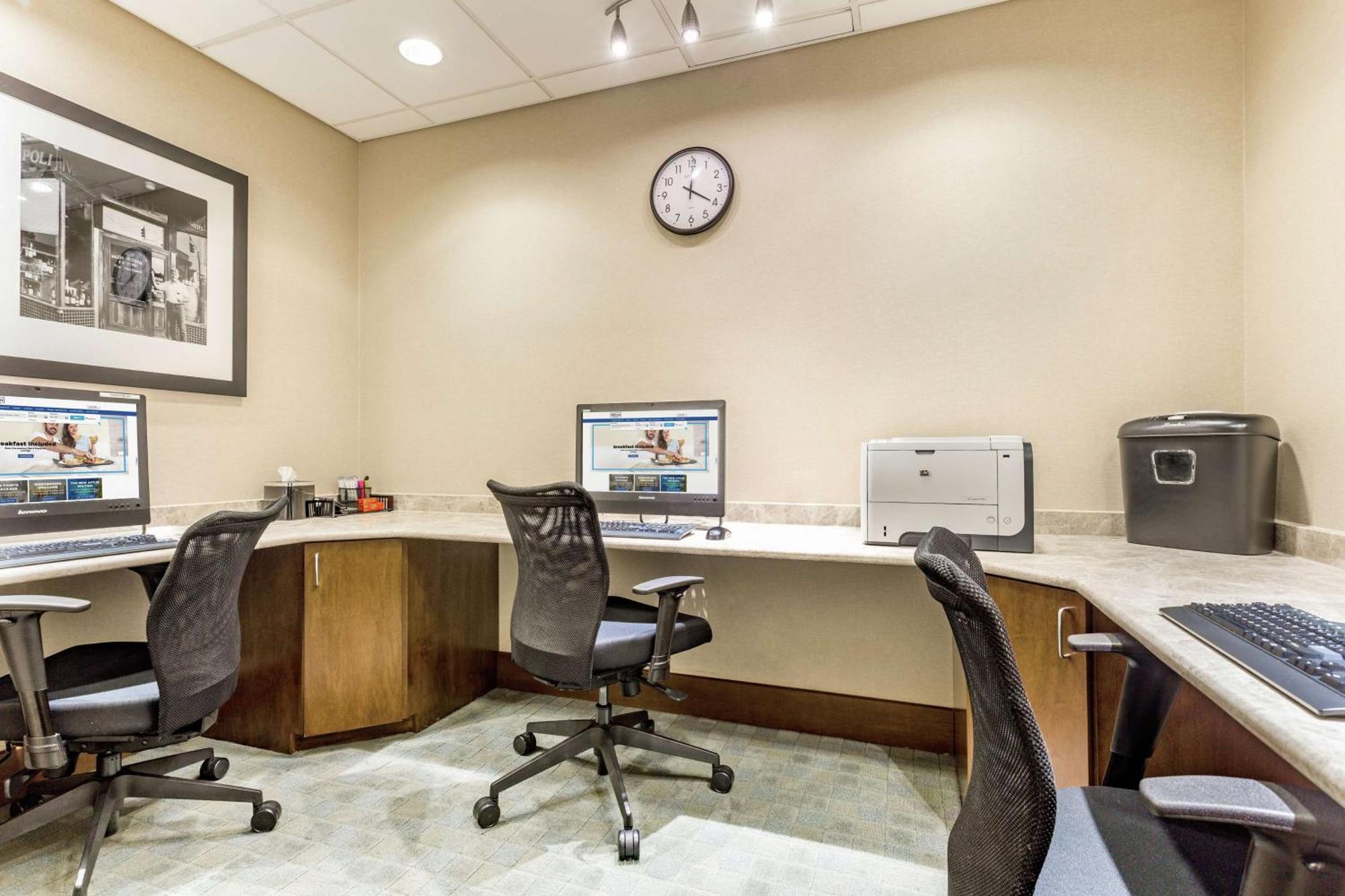 Hampton Inn Manhattan Grand Central New York Exterior photo