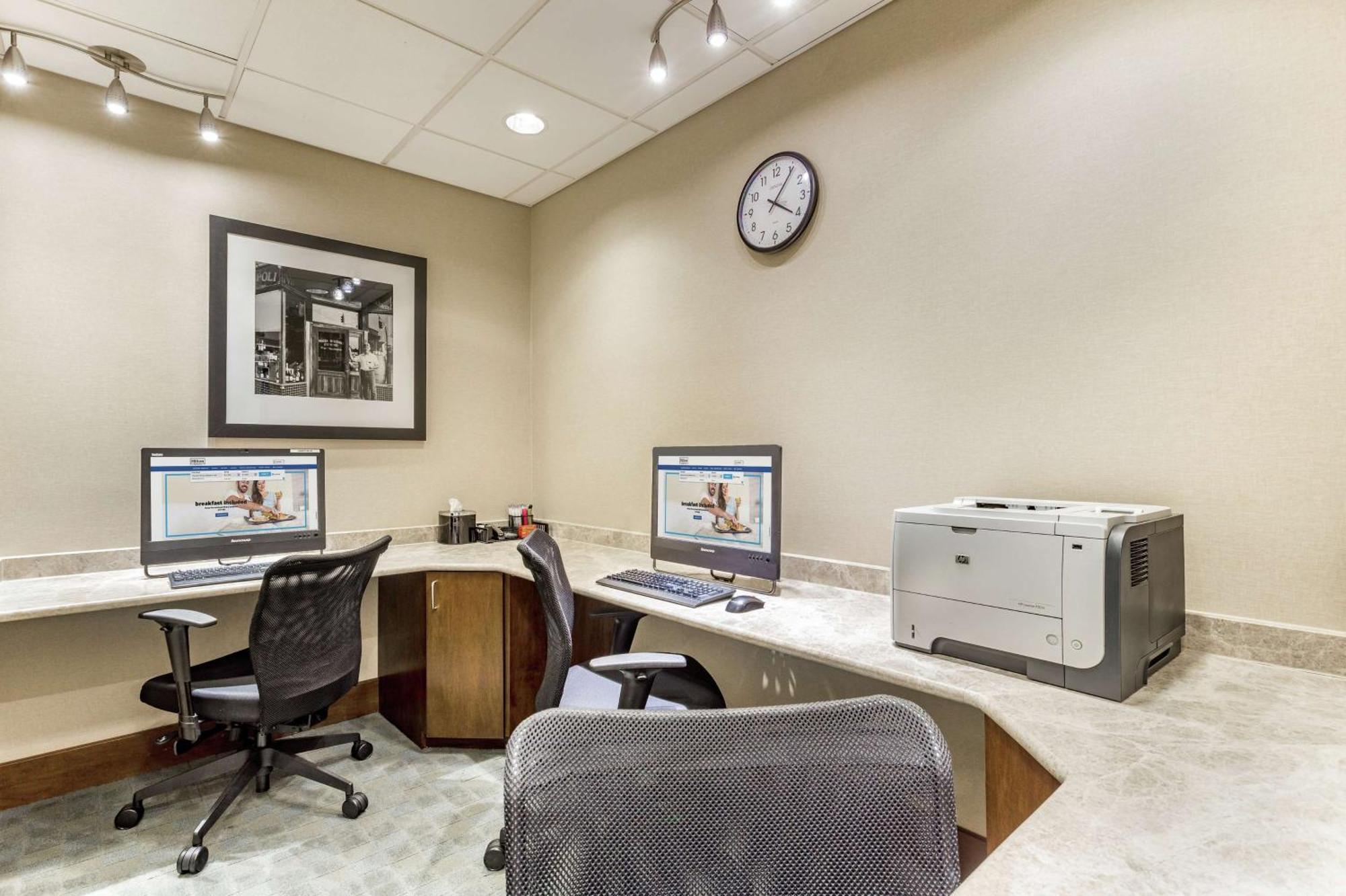 Hampton Inn Manhattan Grand Central New York Exterior photo