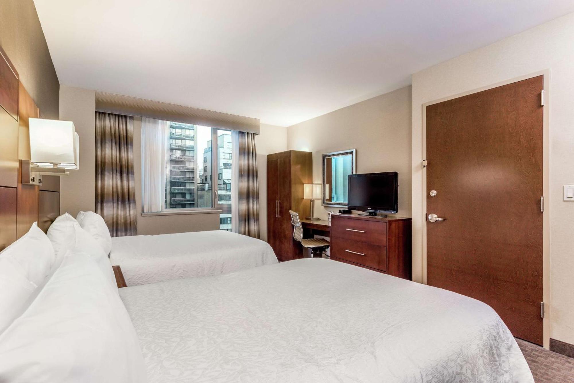 Hampton Inn Manhattan Grand Central New York Exterior photo
