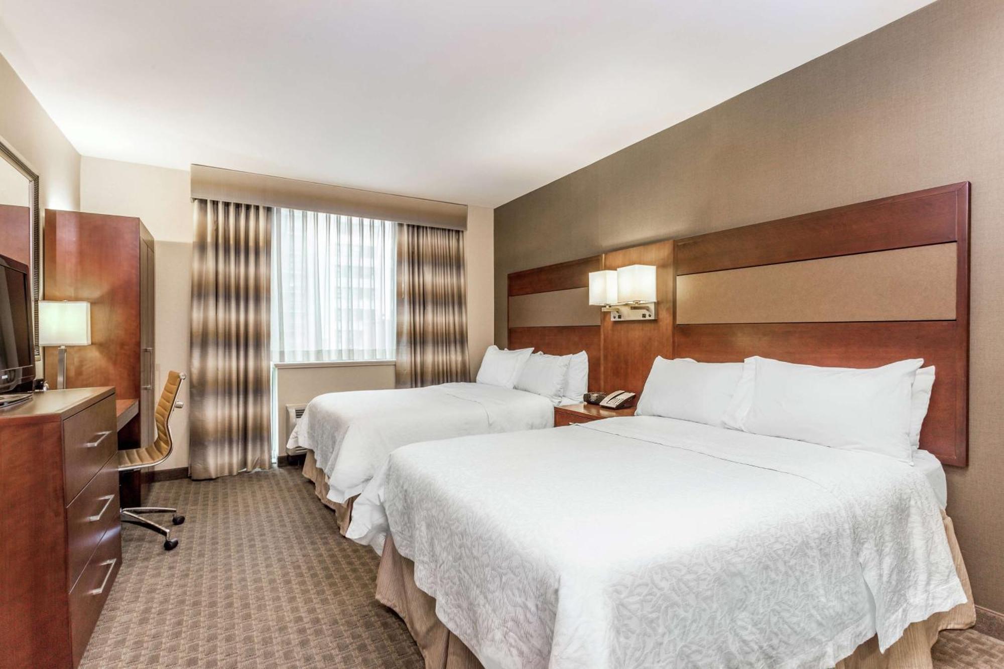 Hampton Inn Manhattan Grand Central New York Exterior photo