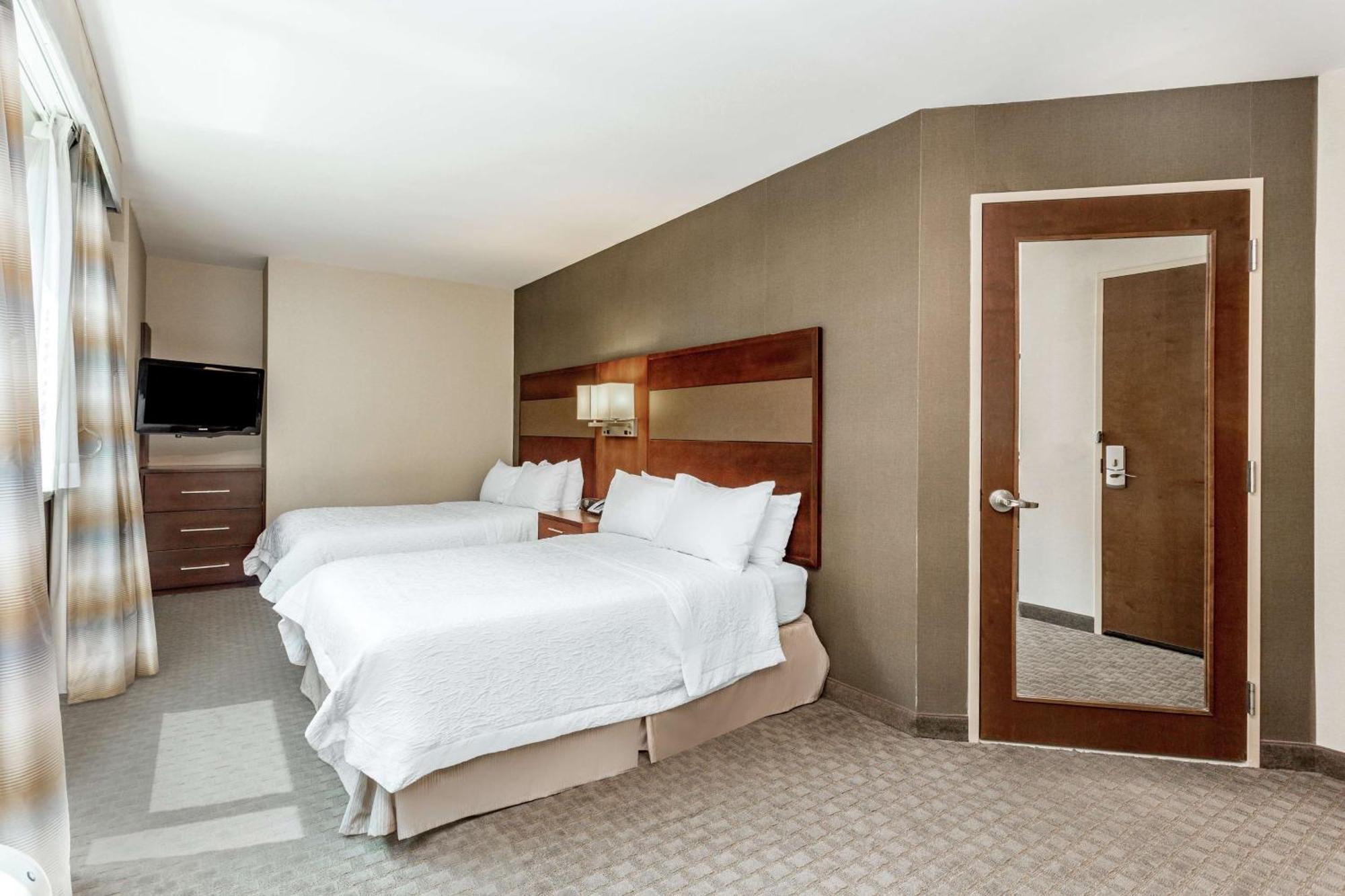 Hampton Inn Manhattan Grand Central New York Exterior photo