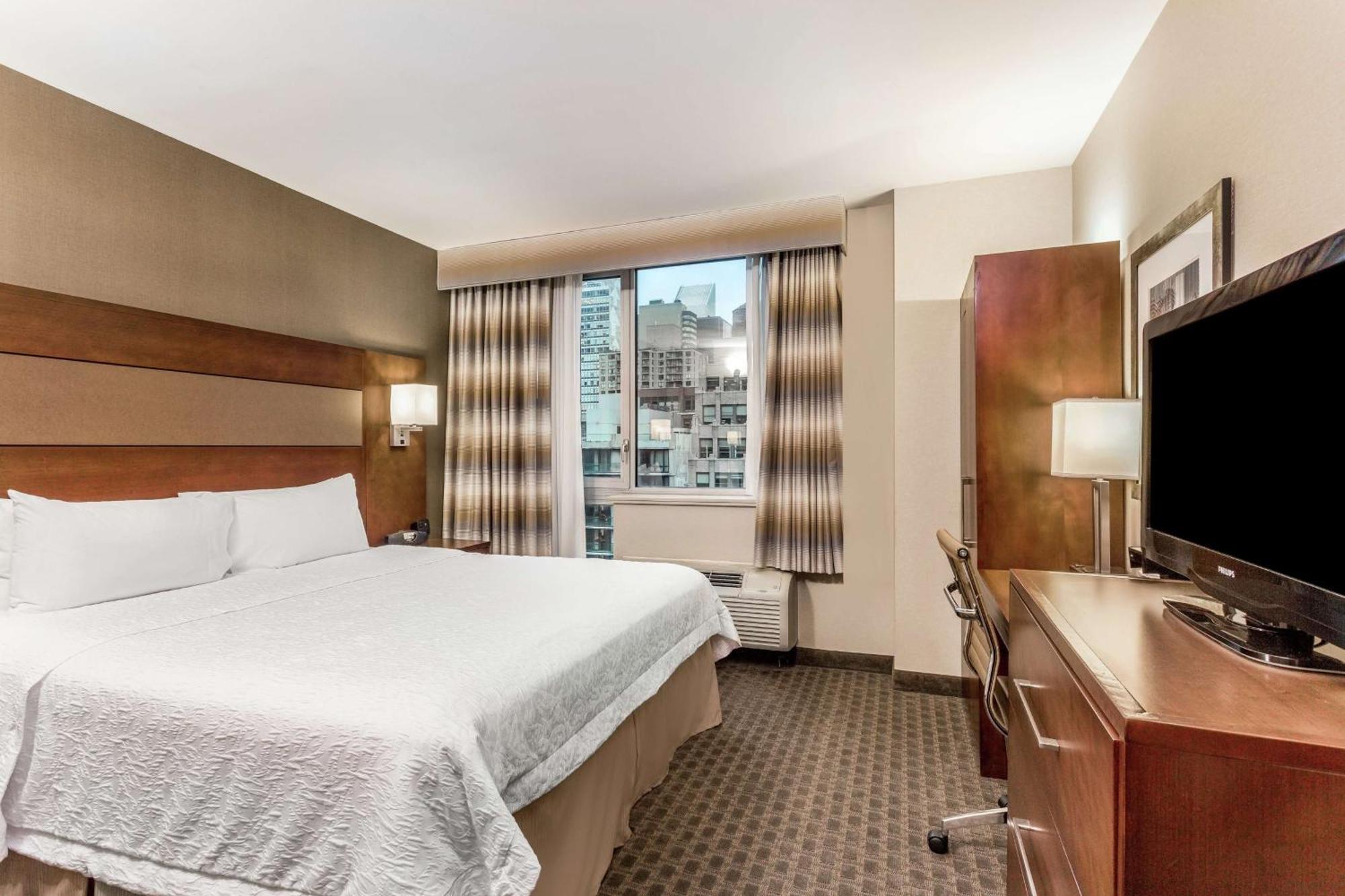 Hampton Inn Manhattan Grand Central New York Exterior photo