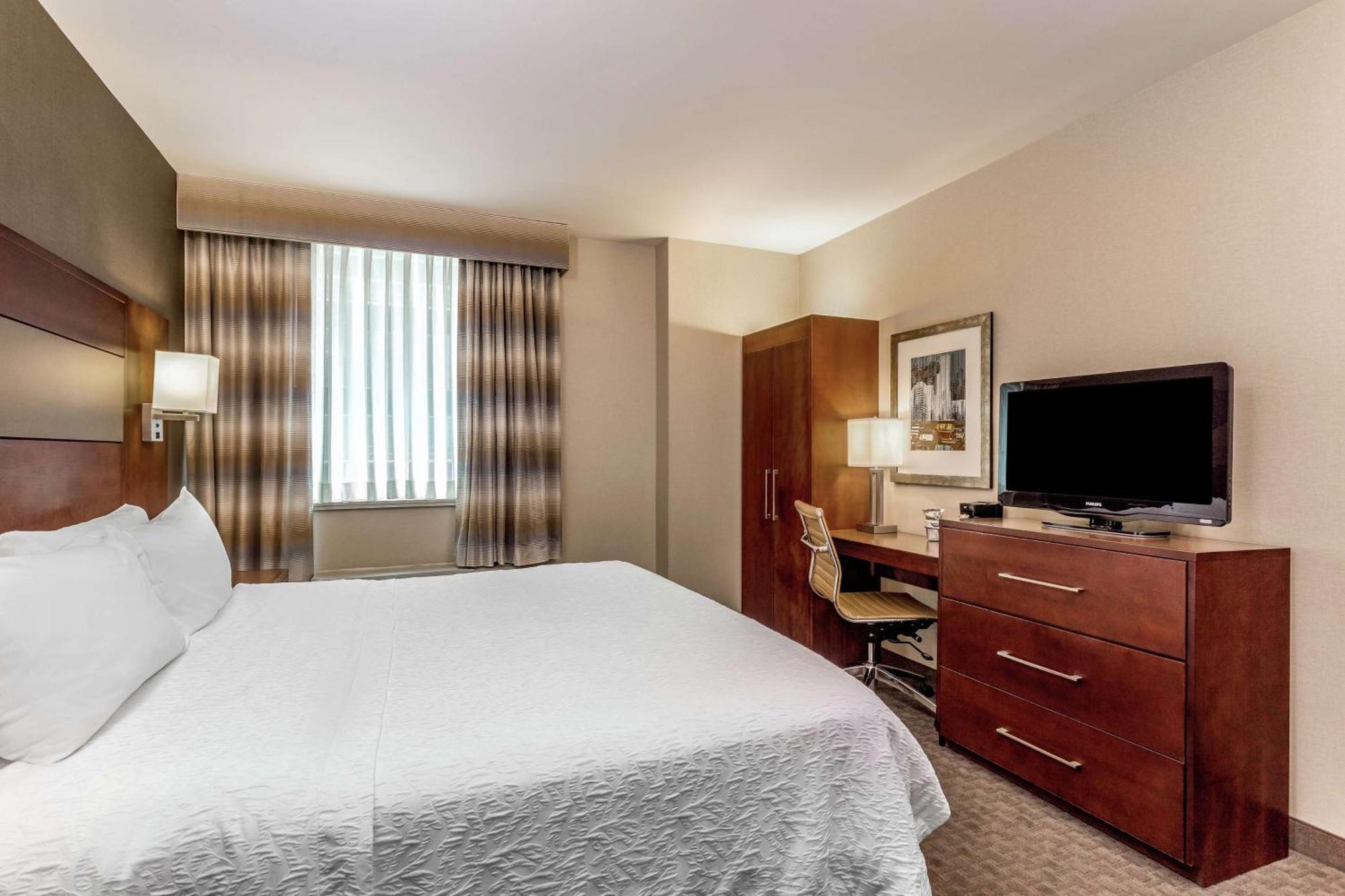 Hampton Inn Manhattan Grand Central New York Exterior photo