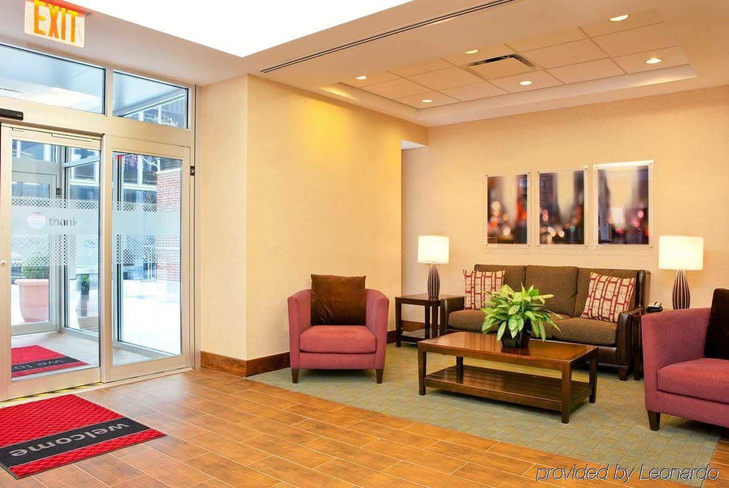 Hampton Inn Manhattan Grand Central New York Exterior photo